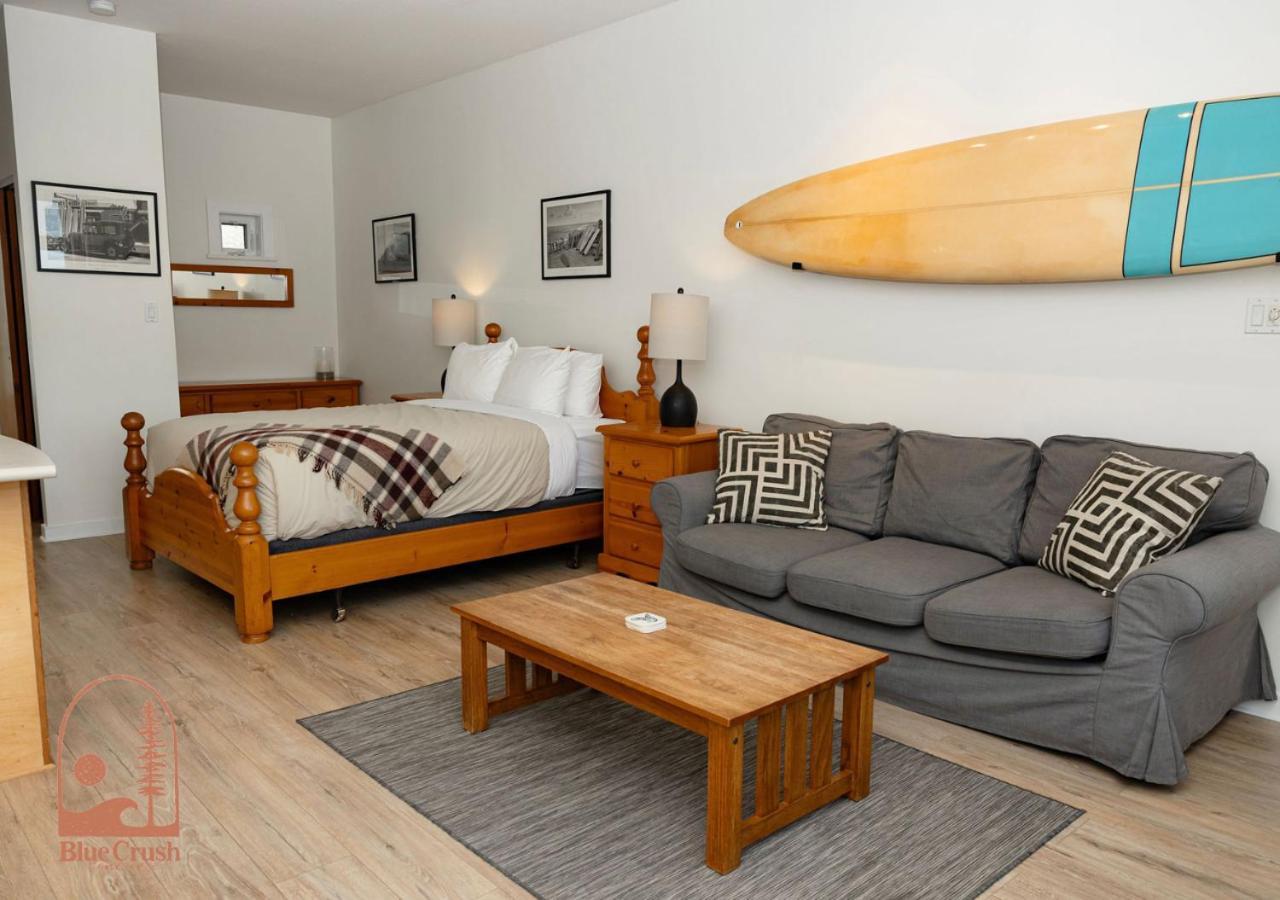 Wave Haven Waterfront Condo Hotel Tofino Exteriör bild